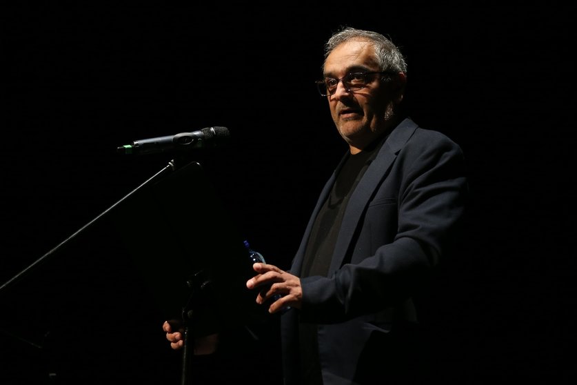 Xosé Penas, na presentación do recital de La Grande Chapelle, hoxe no Teatro Colón