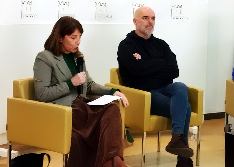 Sol Agra e Xabier D&iacute;az, onte na Casa da Cultura de Vimianzo