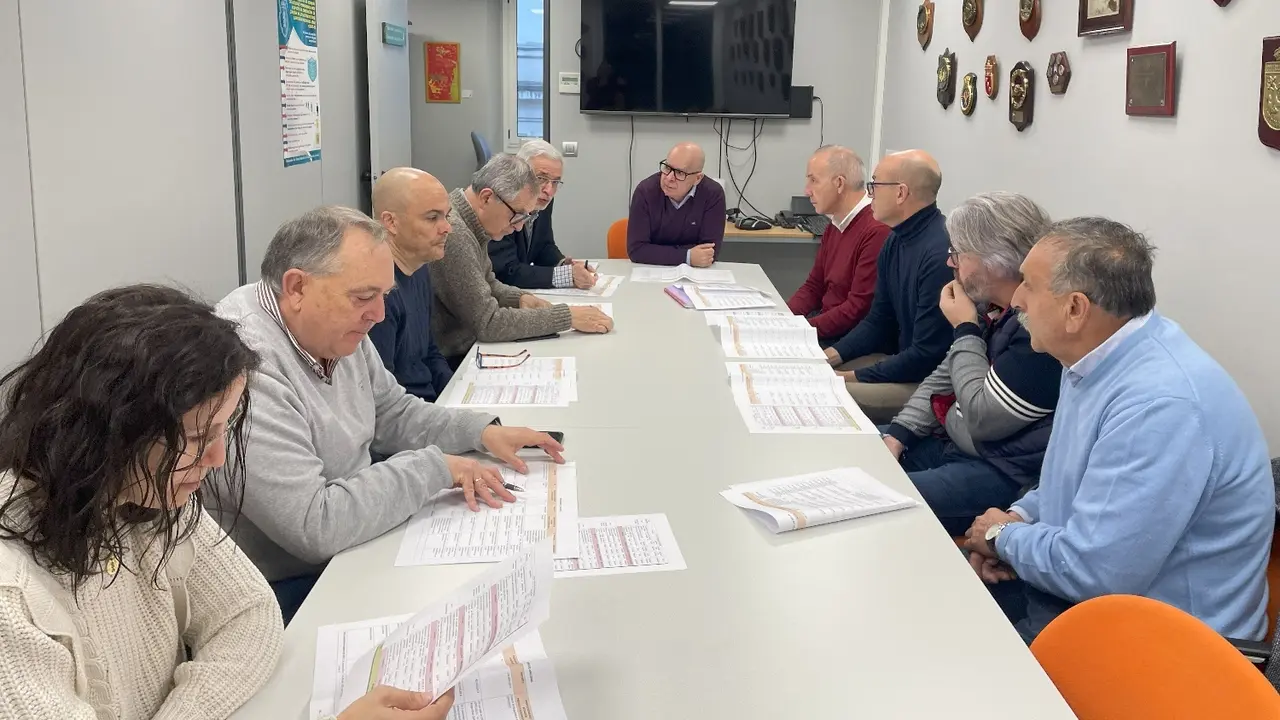 Reuni&oacute;n de Regueira cos representantes nos concellos que participan n'Os Fog&oacute;ns do Anll&oacute;ns'