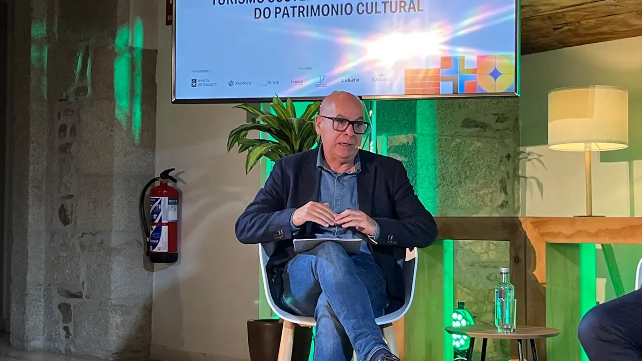Regueira, durante a s&uacute;a intervenci&oacute;n no VIII Foro Territorios Patrimonio, hoxe en Monforte