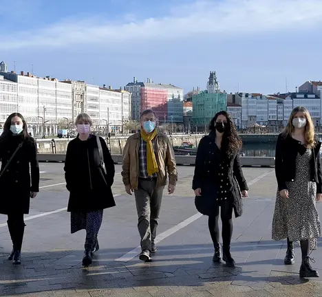 Xurxo Couto,  con Ana Y&aacute;&ntilde;ez, Bel&eacute;n Bermejo, Alma Sarasola e Patricia Cadaveira