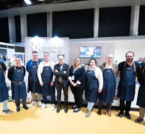 Regueira, en Madrid Fusi&oacute;n, con produtores e coci&ntilde;eiros coru&ntilde;eses