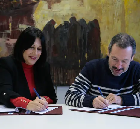Gonz&aacute;lez e Galilea, na sinatura do convenio