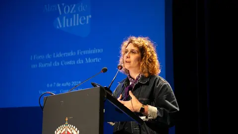 Veira, durante a s&uacute;a intervenci&oacute;n no foro, hoxe en Vimianzo
